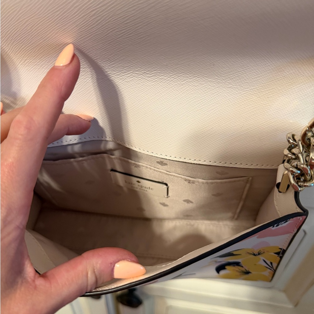 kate spade ♠️ Lily Blossom Print Convertible Crossbody - Picture 10 of 12